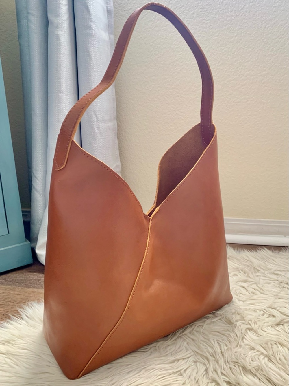 Portland Leather Oversized Naomi Bag
Honey - Picture 3 of 16